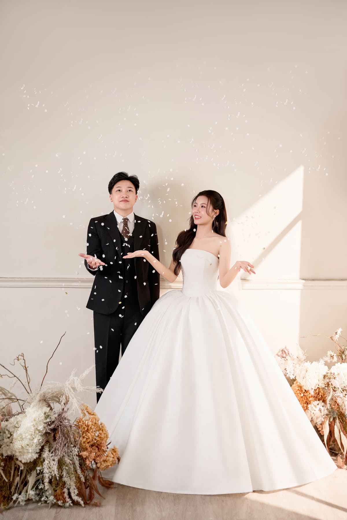 Ảnh cưới Nguyễn Việt Hoàng và Triệu Thanh Hoa